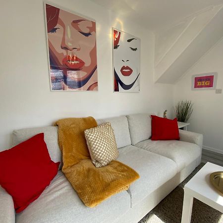 Host & Stay - Cotman Close มิลตันคีนส์ ภายนอก รูปภาพ