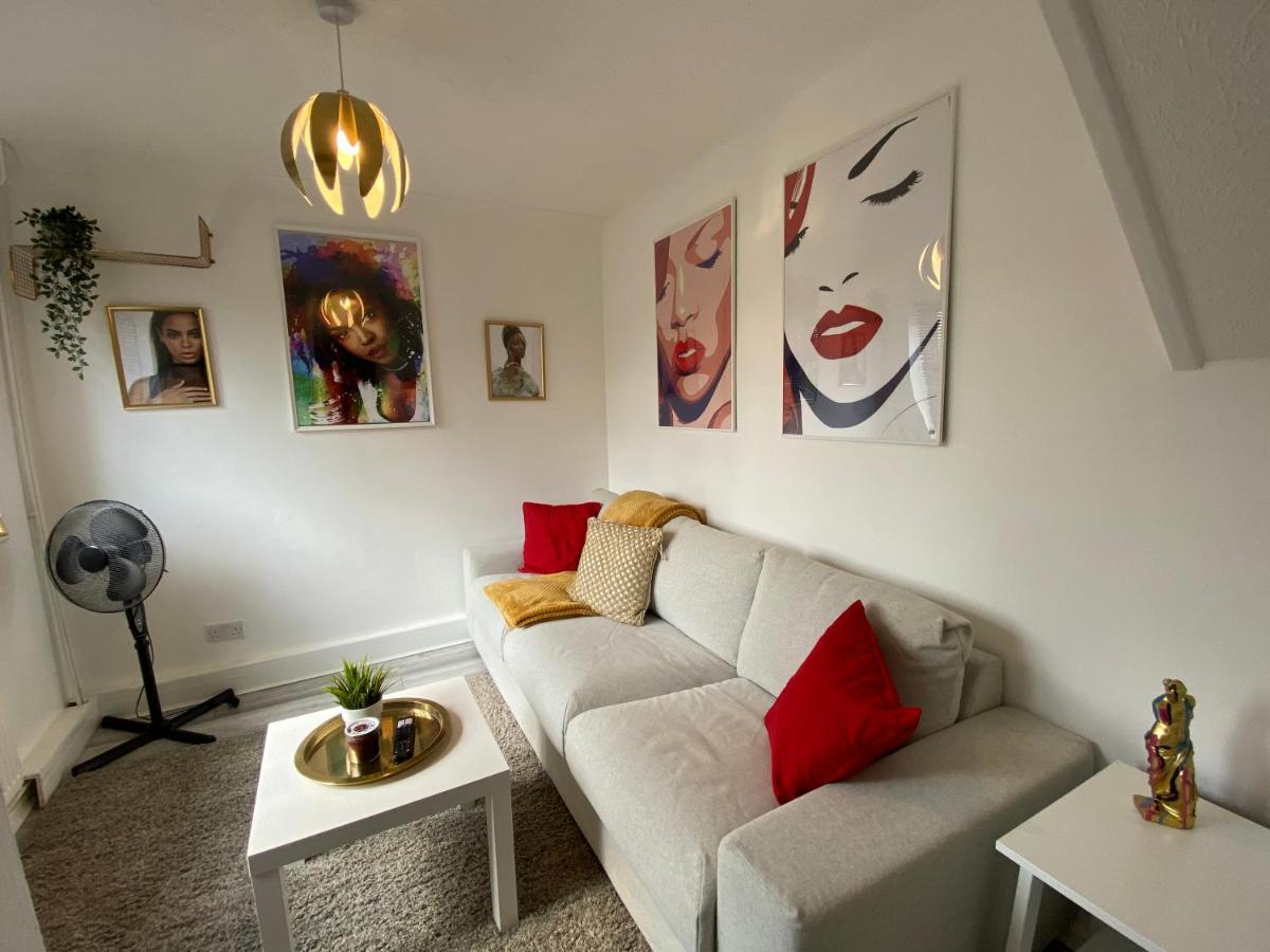 Host & Stay - Cotman Close มิลตันคีนส์ ภายนอก รูปภาพ