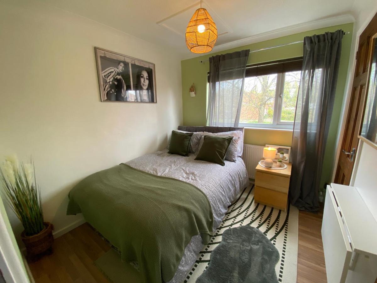 Host & Stay - Cotman Close มิลตันคีนส์ ภายนอก รูปภาพ